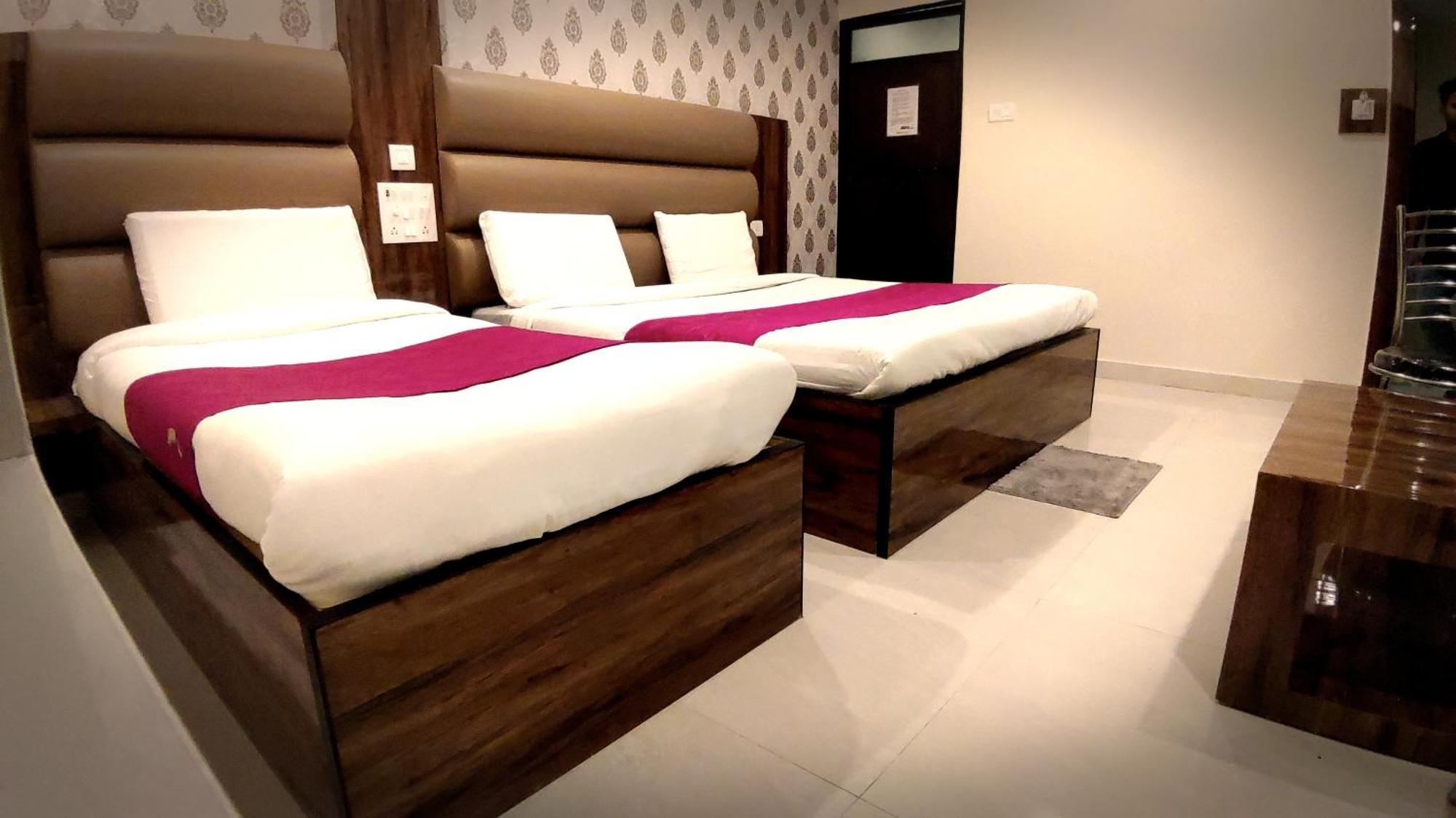 City Hotel Allāhābād Junction 部屋 写真