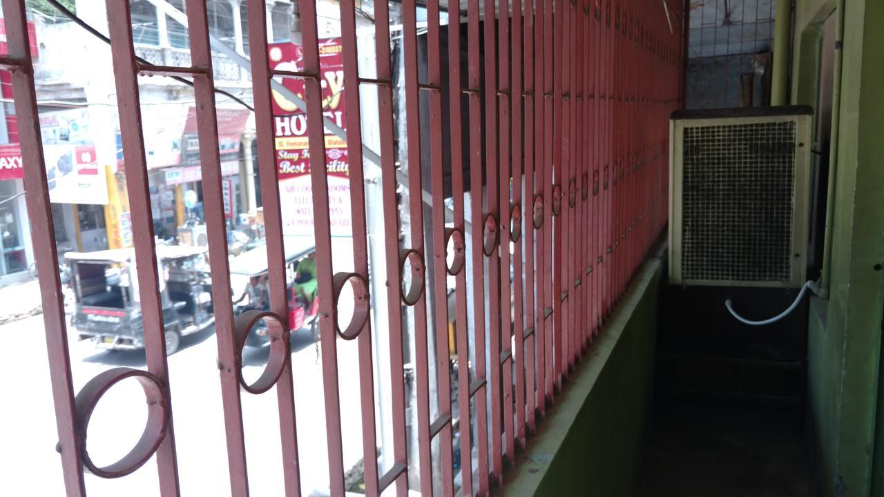 City Hotel Allāhābād Junction エクステリア 写真